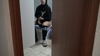 Preview 1 of Rakan Xxx - Unfaithful muslim wife cheats with her colleagues big black cock