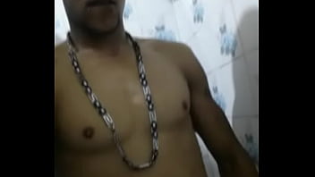 Preview 1 of Ticr Sex - hetero pauzudo no banho