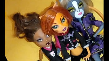 Preview 3 of Candal Com Www - Cumpilation #9 M.H. Semen Facial para mis mu&ntilde_ecas Monster High