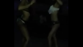 Preview 2 of Extreme Inesertion - Horny dance