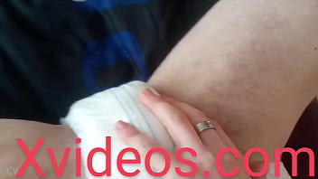 Preview 1 of Pissing Poo - V&iacute_deo de verificaci&oacute_n