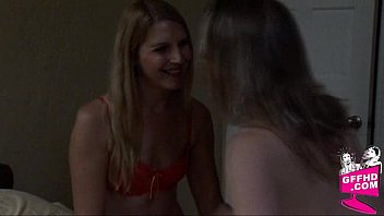Preview 3 of Sunny Leon Pure Porn - Lesbian encouters 1533