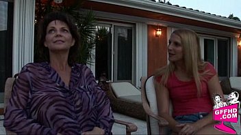 Preview 1 of Sunny Leon Pure Porn - Lesbian encouters 1533