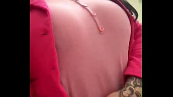 Preview 4 of Mummy And Son Sexvideos - Angel Lima se masturbando na escada do predio