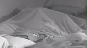 Preview 2 of Berdarah Cipap - Sexo gran hermano 2015 gemidos entre Marian y Brian