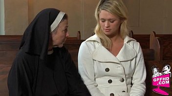 Preview 2 of Dutgher And Mom - Lesbian encouters 1628