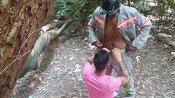 Preview 3 of Boy To Boyporn Com - Trabalhador fode no pelo cara saindo da Academia
