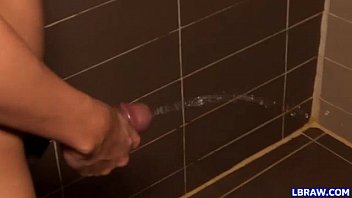 Preview 3 of Chaparra Coge Con Pene Enorme - Ladyboy Candy Bareback Anal Action