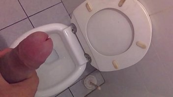 Preview 2 of Gloryhole Nerdy - Gozada lenta