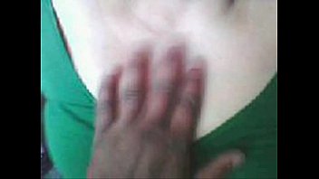 Preview 1 of Teenage Japan Naked - Indian Andhra aunty getting her large tits and saggy cunt exposed from saree - XVIDEOS com[1]