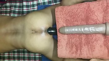 Preview 4 of Hick Hot Sex - two big cock to me