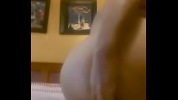 Preview 2 of Gujarati Bhabi Sex Hindi - una rica puta me ensena como se  da por el culo.....