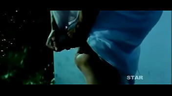Preview 1 of Kk Mature - MARIA HOT SHOW PALLU LESS