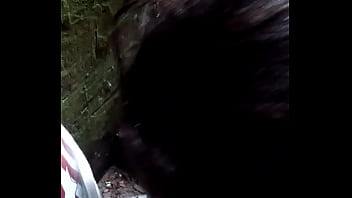 Preview 4 of Deutsch Honeymoon - MISS WARM THROAT-TRAVELLE b.