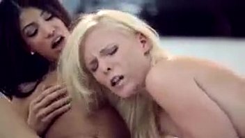 Preview 3 of Jenny Poussin Strip - compilation sex