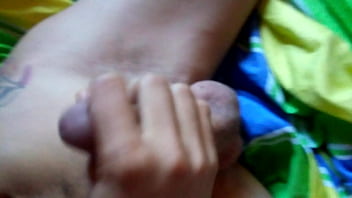 Preview 1 of Mom And Son For Only One Night - novinho safadinho gozando