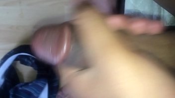 Preview 2 of Sonol Lionn Sexx Vidro - I jerk my brown dick Off