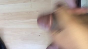 Preview 4 of Sonol Lionn Sexx Vidro - I jerk my brown dick Off