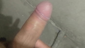 Preview 3 of Litle Boy Fuck His Mother - Masturbarme en el ba&ntilde_o