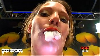 Preview 3 of Ma Andchele Sex - xvideos.com 5f7f717c00bf0d9bd446a7f226ea12ba