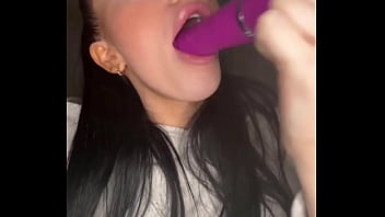 Preview 2 of Www7dog Xxxcom - Teen American exchange student solo&nbsp_masturbation