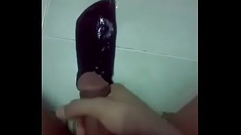 Preview 4 of Sex Bus Virgin - Xuat tinh 2