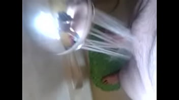 Preview 1 of Pussy Dancing And Squirting - sous la douche