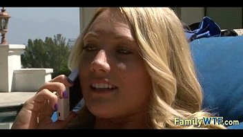 Preview 1 of Reap Mom Vk - Stepdaughter gets fucked 0250
