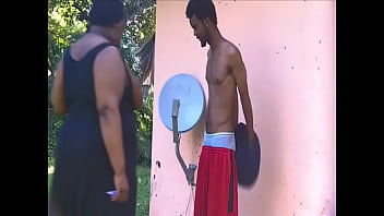 Preview 1 of Indian Porn Arkadan Veriyor - Big Shemale JuicyNikki loves the outdoors