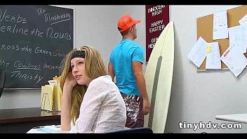 Preview 1 of Www Xxx Bf Hd Vdeo - Amazing teen pussy Avril Hall 5 91