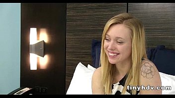 Preview 2 of Xnxx Hong Kong - Sexy teen pussy streched Lucy Tyler 6 41