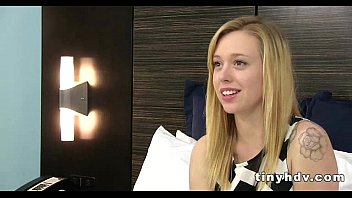 Preview 3 of Xnxx Hong Kong - Sexy teen pussy streched Lucy Tyler 6 41