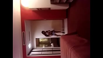Preview 2 of Gay Boy Saudai - Tania modelando