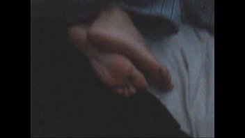 Preview 2 of Nude Anal Eli - Unhas rosas gozada pezinho