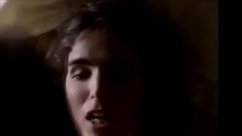 Preview 1 of Vore The Game - Malu Mader levando tapas na cara na cama