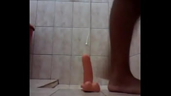 Preview 4 of Retroja Pon - gay gostoso bundudo sentando no brinquedinho