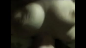 Preview 4 of Teen Sucks Daddy - las tetas de mi esposa
