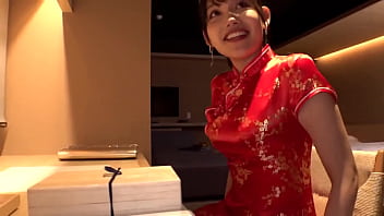 Preview 1 of Hq Porn Xoxoxo Hadik - part1 【美脚見せつけスリット悩殺】妖艶な魅力溢れるチャイナドレスを身にまとい過激すぎるセクシー接待で稼ぐ、バツイチ美女の生き様を大公開！！究極の絶頂！！じっくり楽しむ悶絶極上スローSEX！！