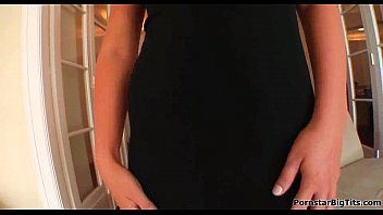 Preview 1 of Niki Minah - Big Tit Fuck Cips &amp_ Huge Tits Sex Videos 01