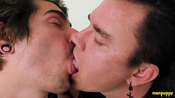 Preview 1 of Lokal Hd Xxx Video - Leo Blue And Johnny Mercy Like Sucking Each Others Tongue