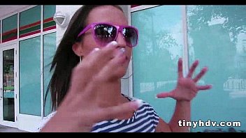 Preview 1 of Ban Tinh Trung - Gorgeous teen fucked pov Kelsi Monroe 2 82