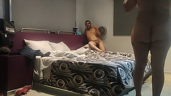 Preview 4 of Indian T Girl - En el motel con dos tomas camara 1