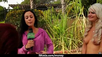Preview 4 of Ruangan Baju Ganti - Cute sexy student trades sex for some extra cash 29