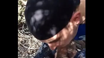 Preview 2 of Bebi Vidio Porn - mamada en el bosque