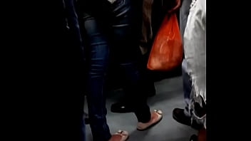 Preview 3 of How Sex Shooting - Loqueando en el metro