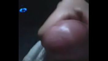 Preview 4 of Quick Creampies - Novinho batendo uma punheta e gozando