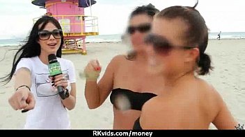 Preview 4 of Dokter Parno Bokep Asean - Amateur girl accepts cash for sex from stranger 7