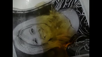 Preview 4 of New Molels Dizzers - Pee on Kate Gosselin 3