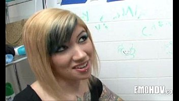 Preview 2 of Bokep Ibu Bohay - Hot emo slut 328