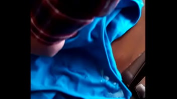 Preview 3 of Beautiful Black Girl - venida azul